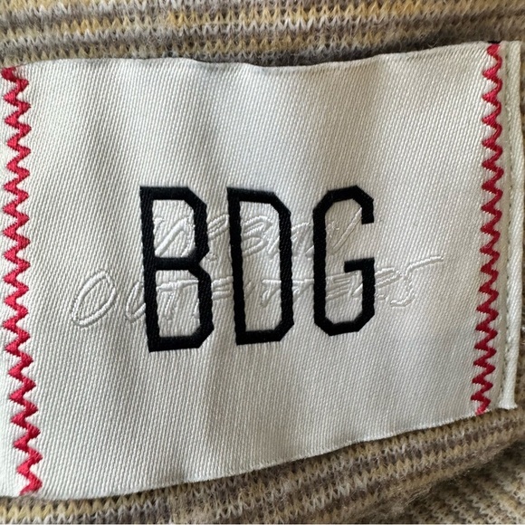 Urban Outfitters BDG Tan Teddy Sherpa Jacket Size Large Oversized - Picture 9 of 14